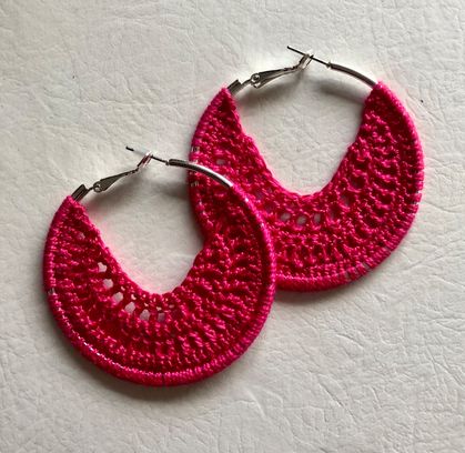 Cute crochet lace earrings 